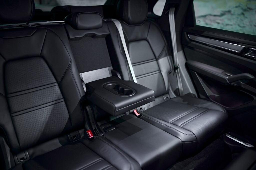 2023 Porsche Cayenne E-Hybrid - Photo 6