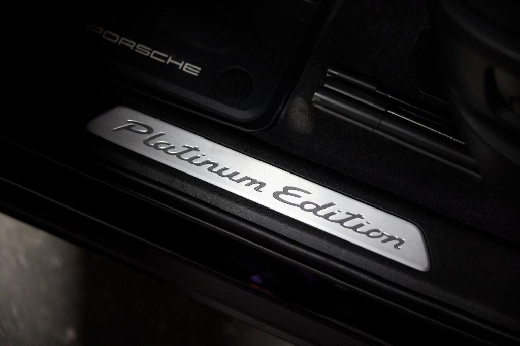 2023 Porsche Cayenne E-Hybrid - Photo 7
